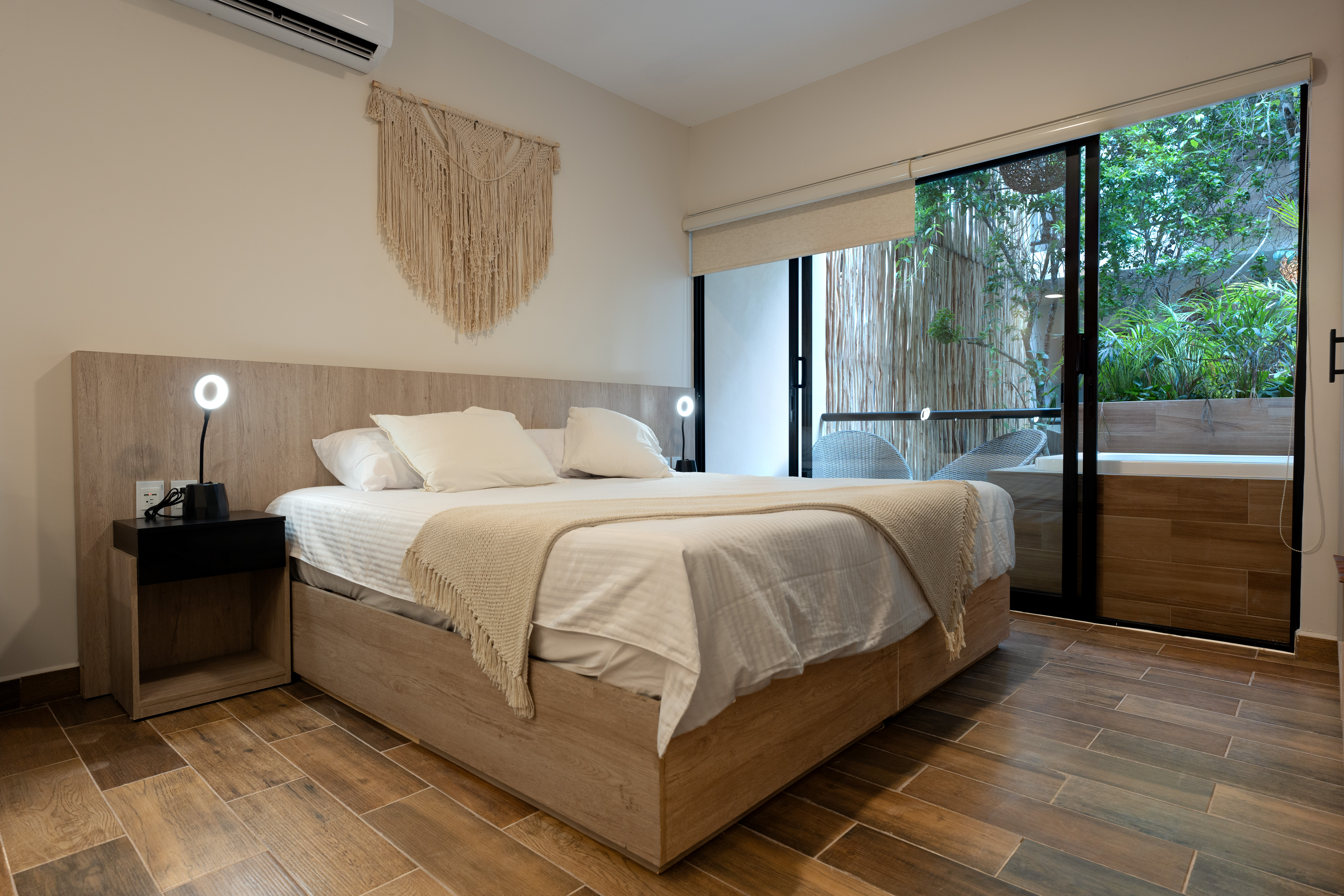 4. CAMA